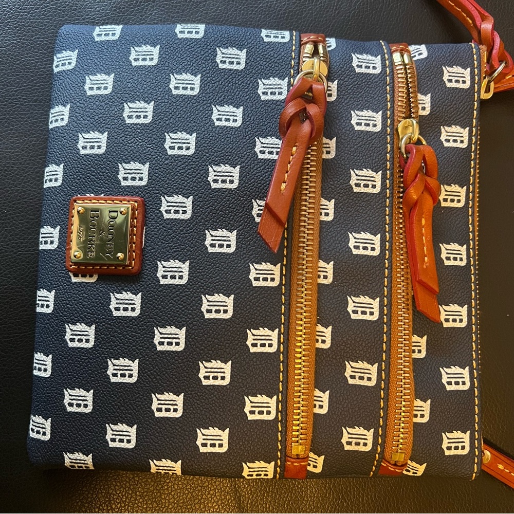 Dooney & Bourke Detroit Tigers Crossbody